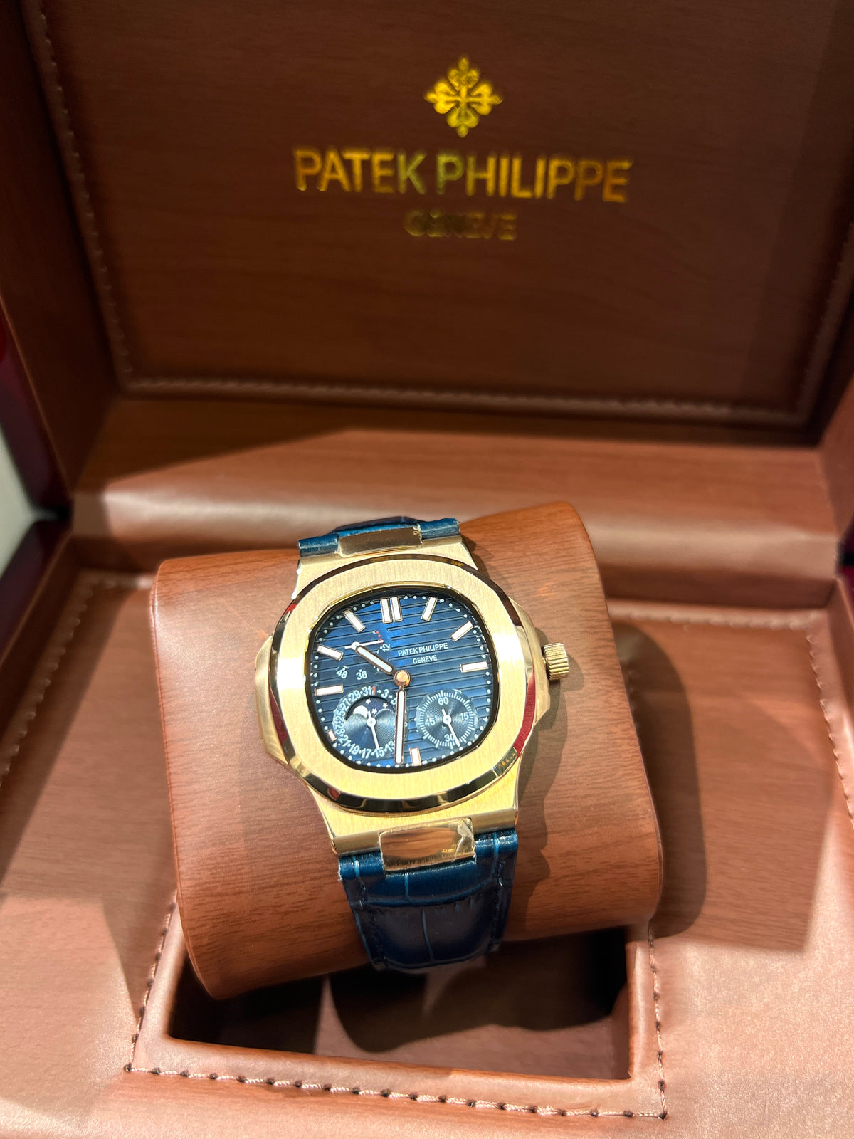 PP MASTER PLUS WATCH WITH BOX