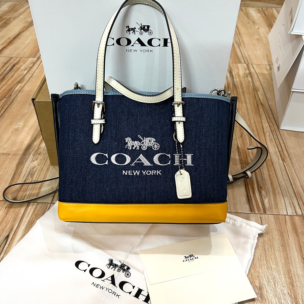 COACH High quality Ladies bag LB03w