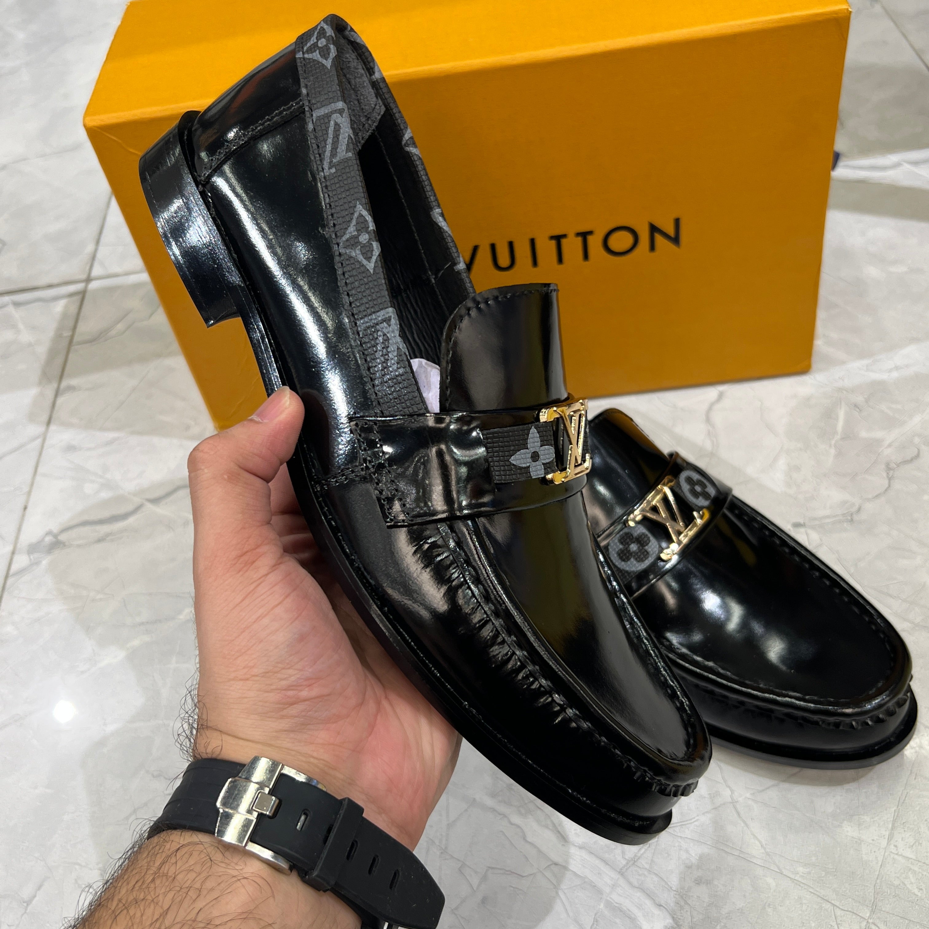 L-V LOAFERS pk