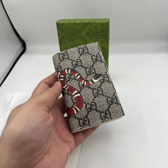 Premium Card holder CHP WAL