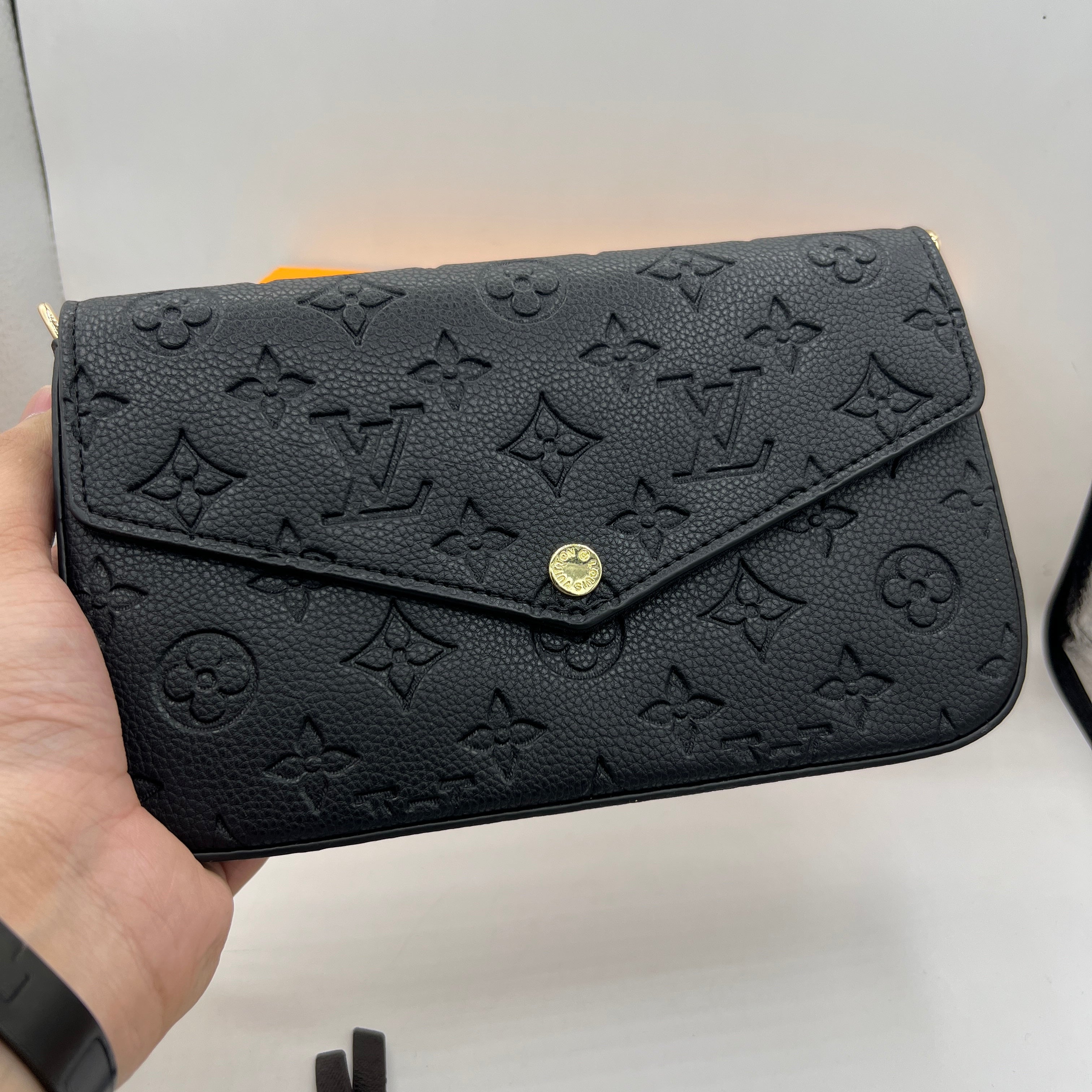 LV B Wallet WAL