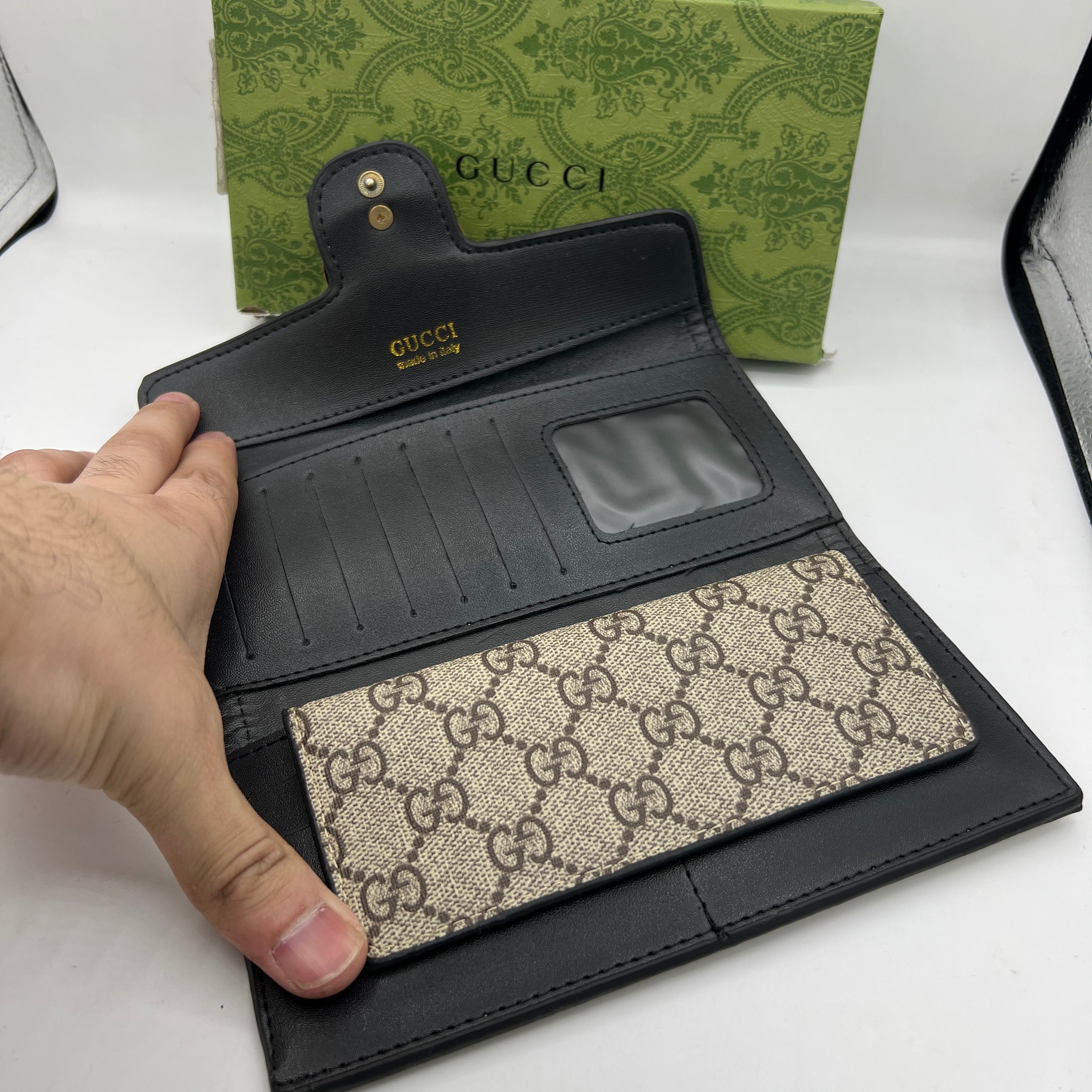 GG Supreme Wallet WAL