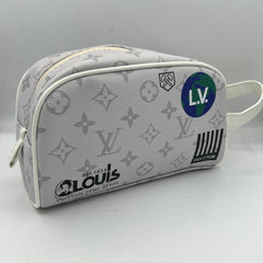LV pouch premium Bag