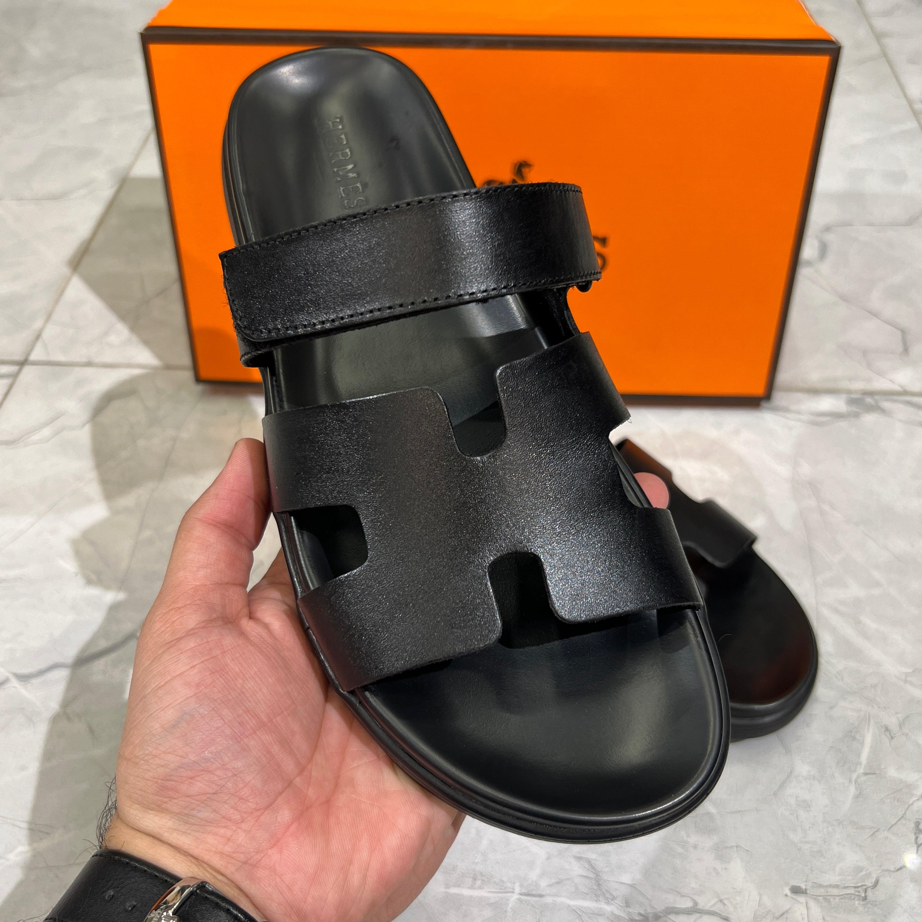 HERMES 'BLACK LEATHER HIGH QUALITY SLIDE