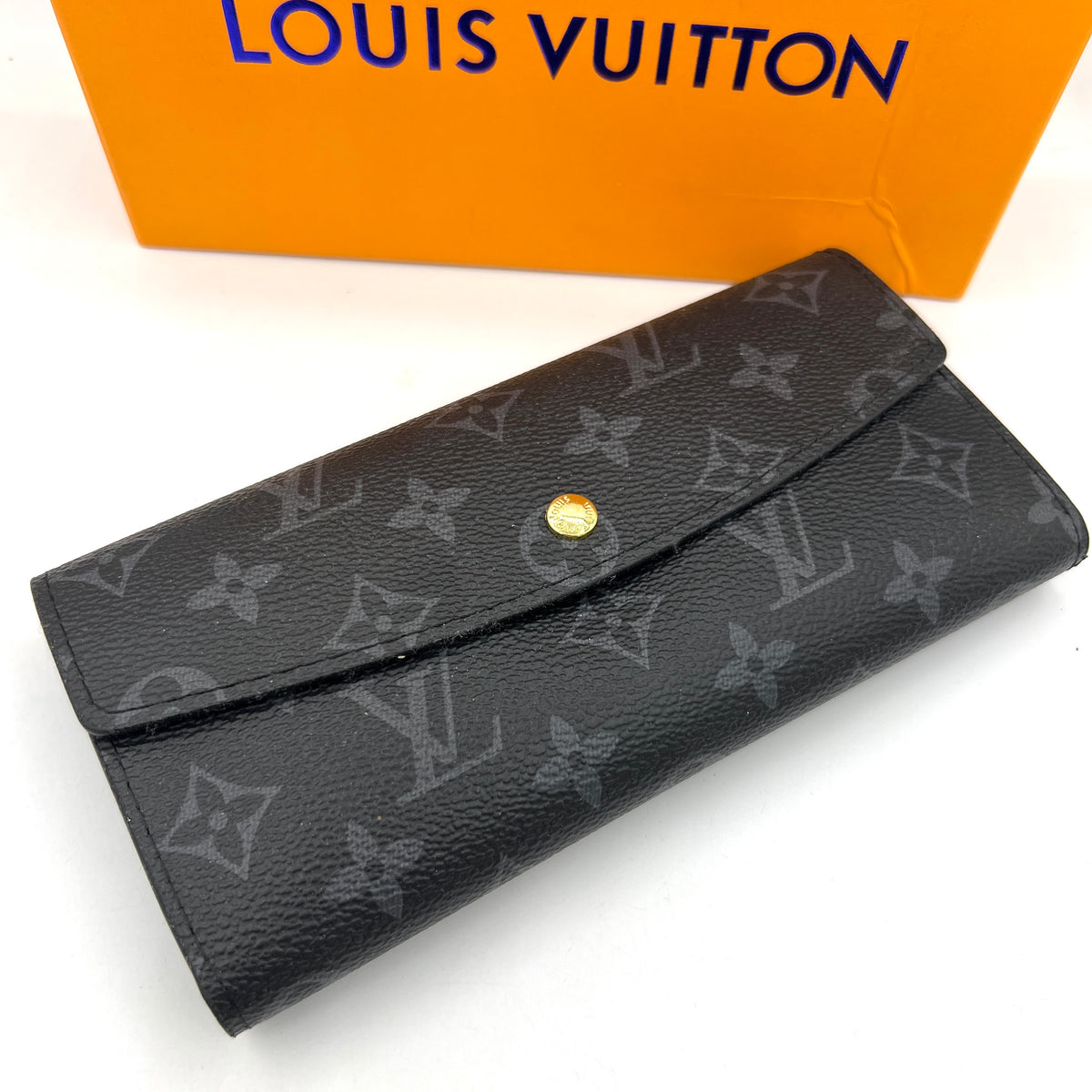 LV B Wallet WAL