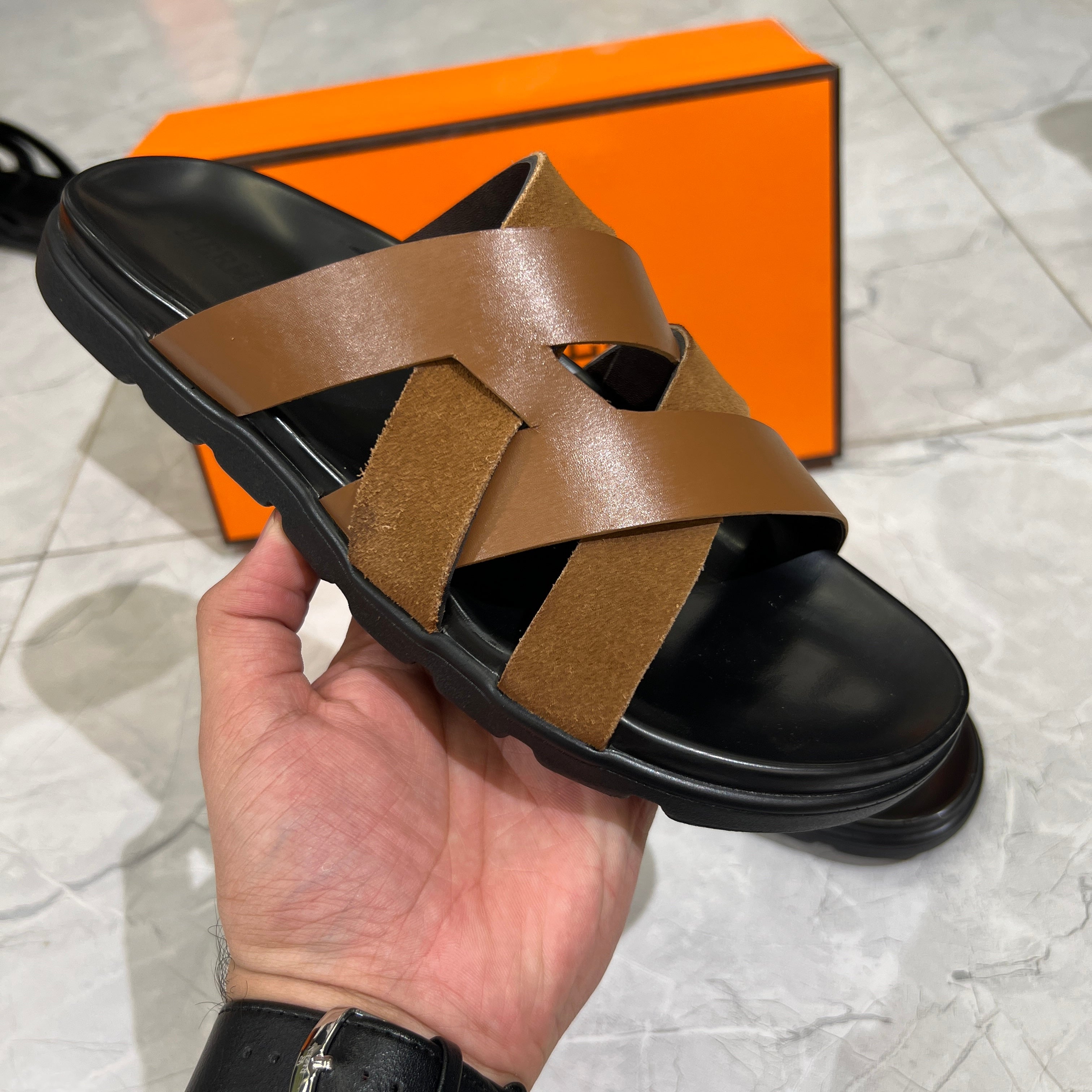 HERMES 'BROWN LEATHER HIGH QUALITY SLIDE