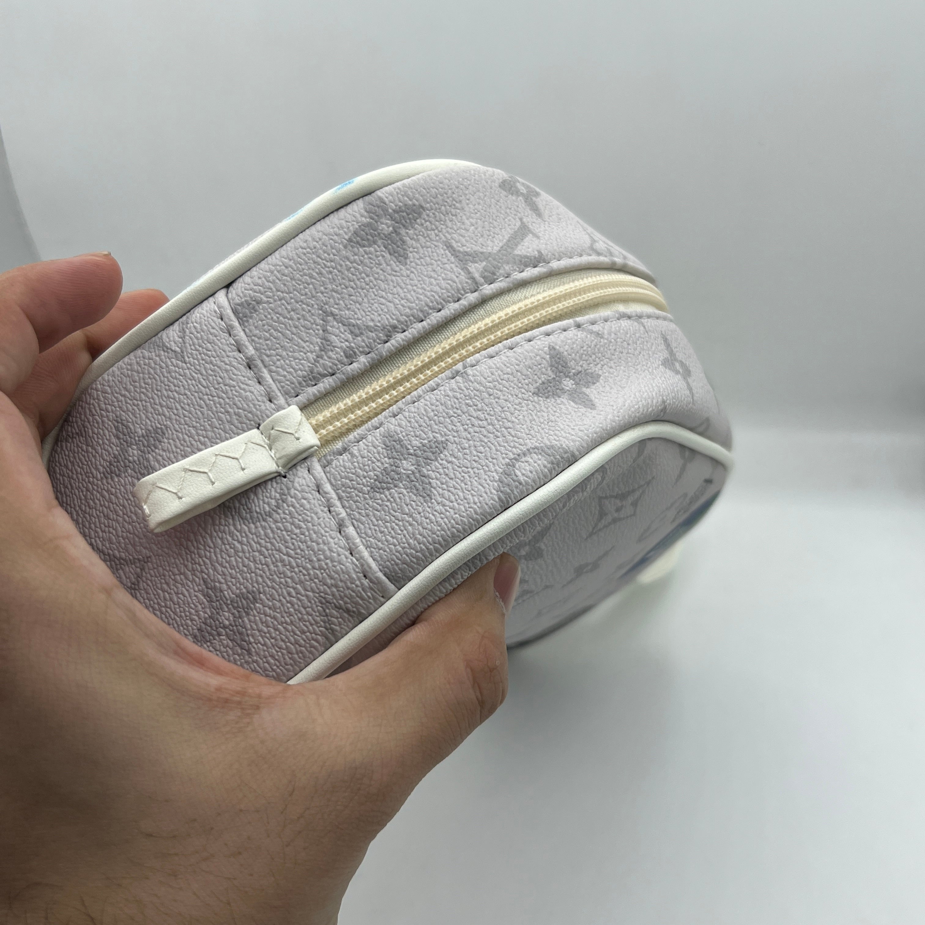 LV pouch premium Bag